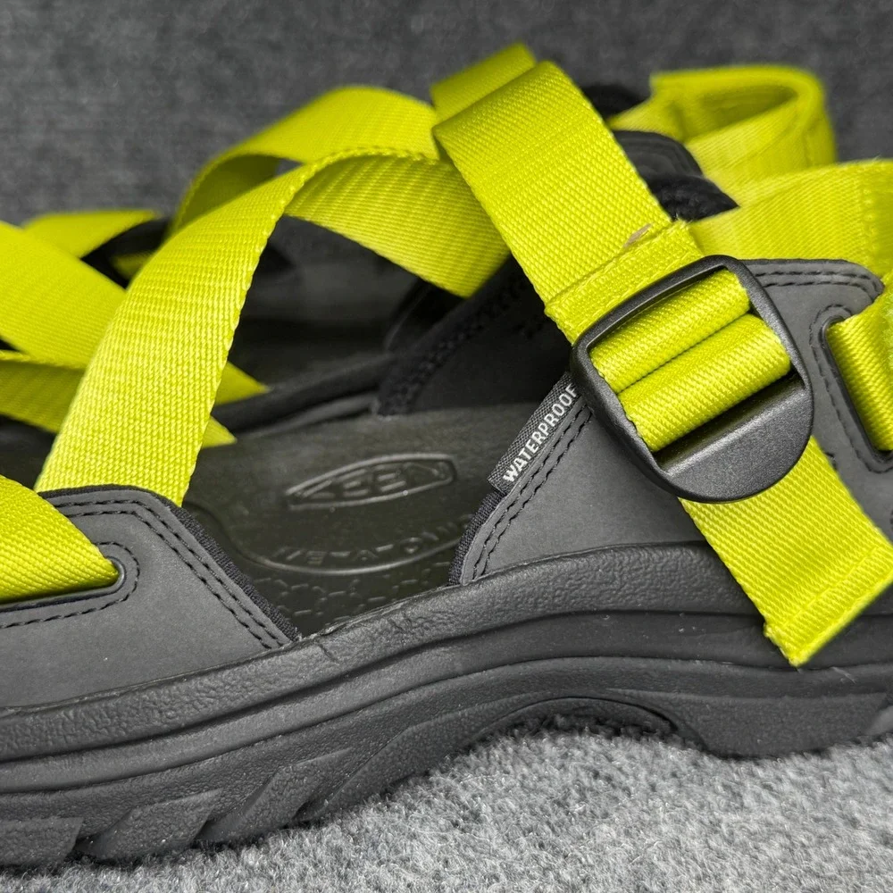 Keen‎ Zerraport II Hiking Shoes Men's 11 Bright Yellow Black Athletic Sandals
